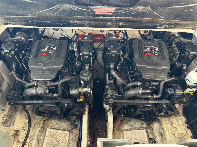 Slide: The Image of Sea Ray Sundancer 280 2005 - 16