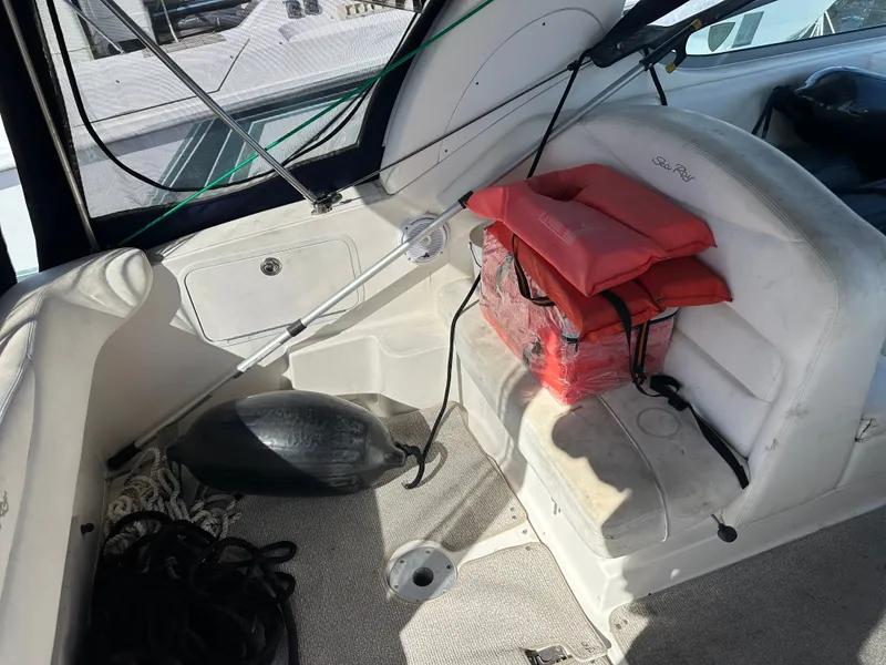 Slide: The Image of Sea Ray Sundancer 280 2005 - 6