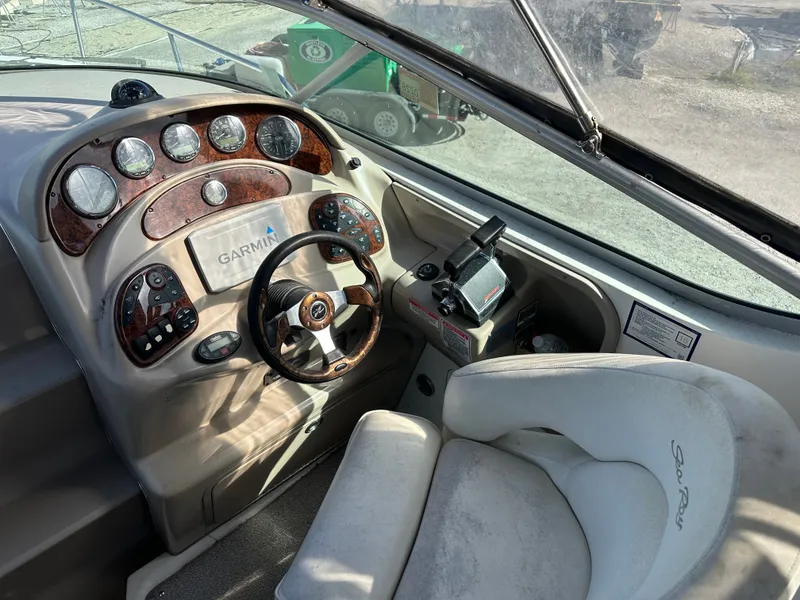 Slide: The Image of Sea Ray Sundancer 280 2005 - 8