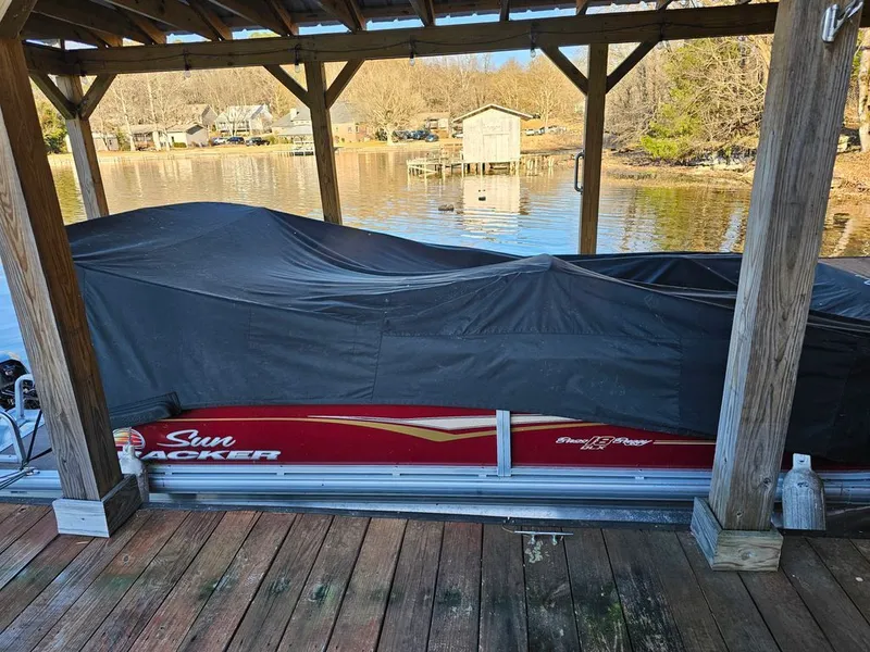 The Image of Sun Tracker Bass Buggy 2022 - 0