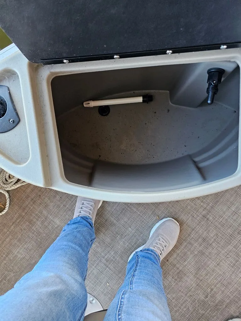 Slide: The Image of Sun Tracker Bass Buggy 2022 - 15