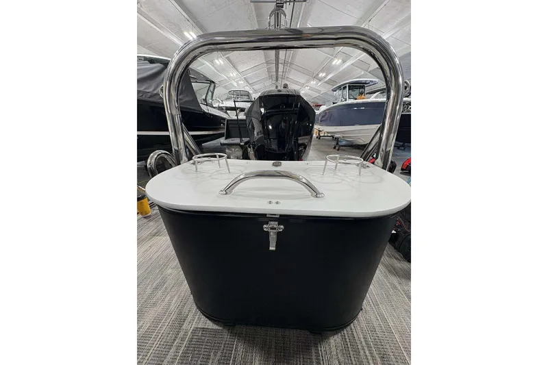 Slide: The Image of 2026 Avalon 2585 CAT QL boat interior with sleek design and modern features. - 19