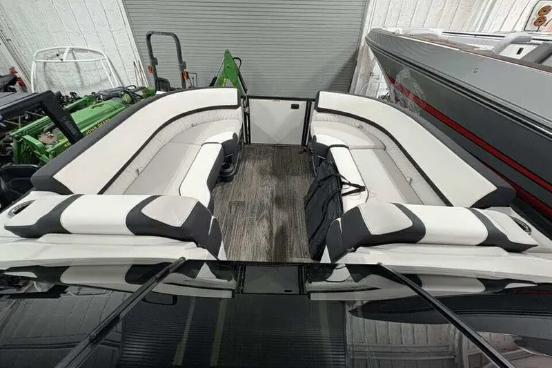 Slide: The Image of 2026 Avalon 2585 CAT QL pontoon boat with spacious seating and modern design. - 8