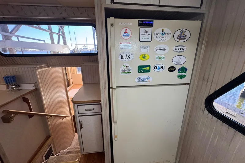 Slide: The Image of GE 18.2 cubic ft. No-Frost Refrigerator-Freezer - 49