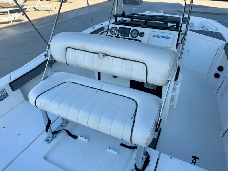 Slide: The Image of Yamaha 210 FSH DLX 2018 - 16