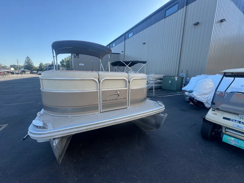 Slide: The Image of Bennington 2275 RLI 2008 - 4