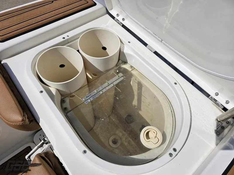 Slide: The Image of Triton 351 CC 2007 - 98