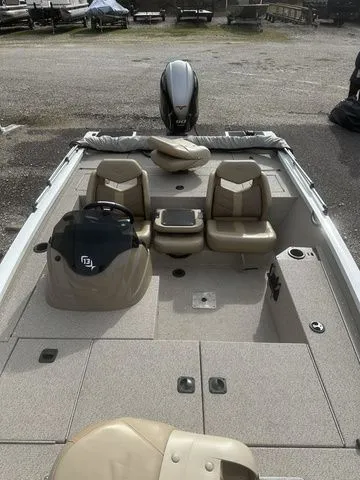 Slide: The Image of G3 Sportsman 1710 2022 - 3