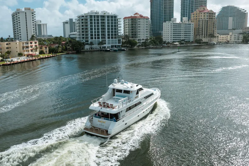 Slide: The Image of Ocean Alexander 80 Motoryacht cruising near city skyline, 2005 model. - 104