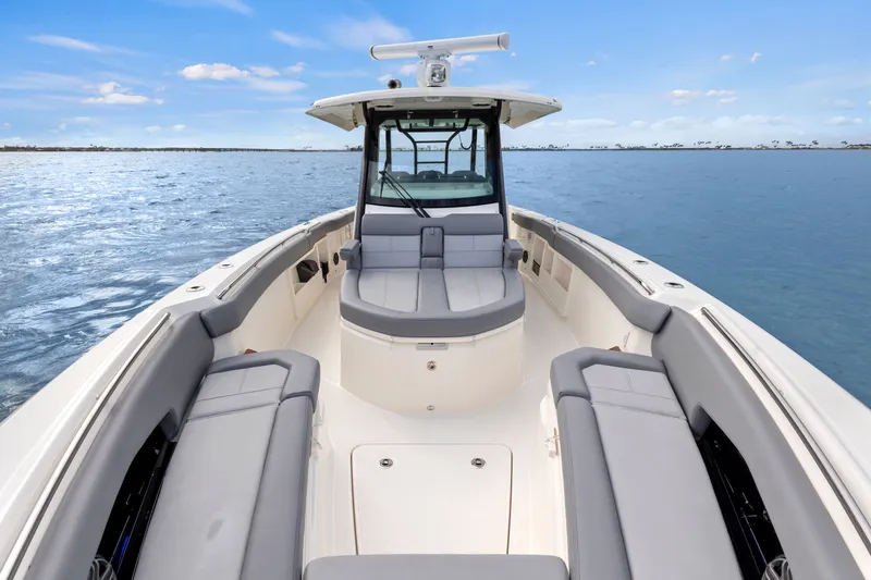 Slide: The Image of Boston Whaler 360 Outrage 2024 - 1