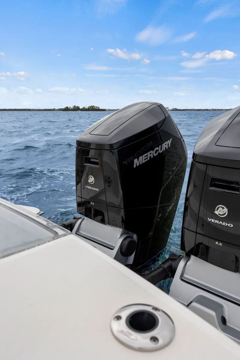 Slide: The Image of Boston Whaler 360 Outrage 2024 - 10