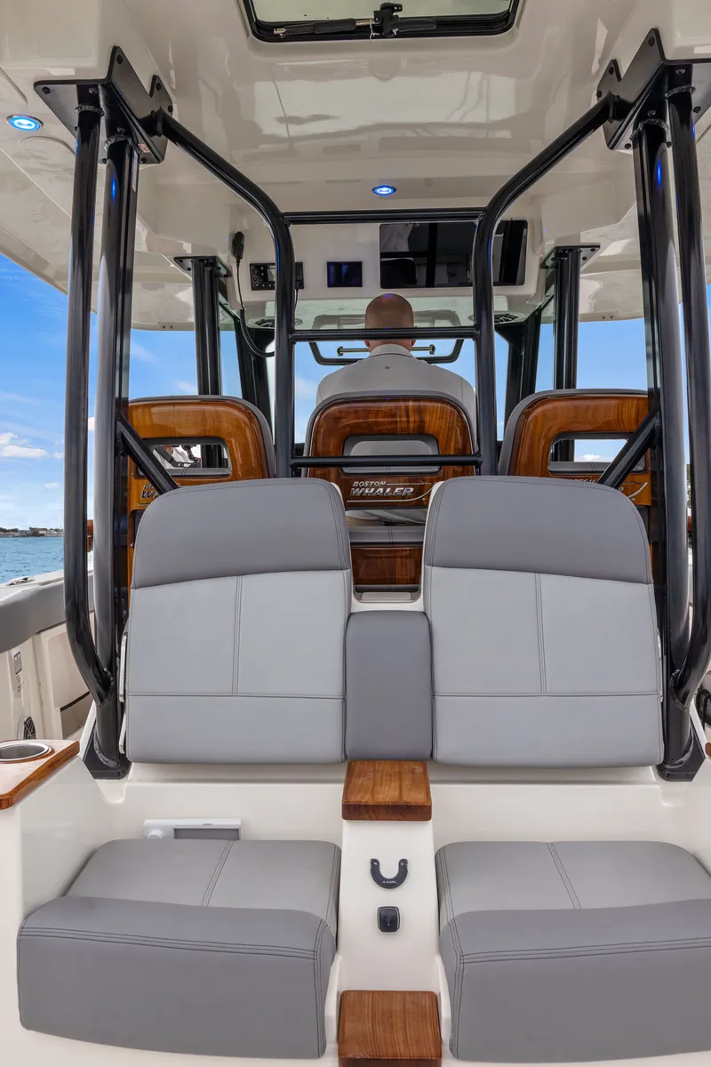 Slide: The Image of Boston Whaler 360 Outrage 2024 - 14