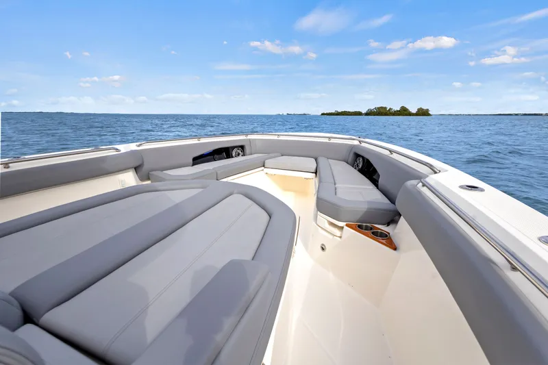 Slide: The Image of Boston Whaler 360 Outrage 2024 - 2