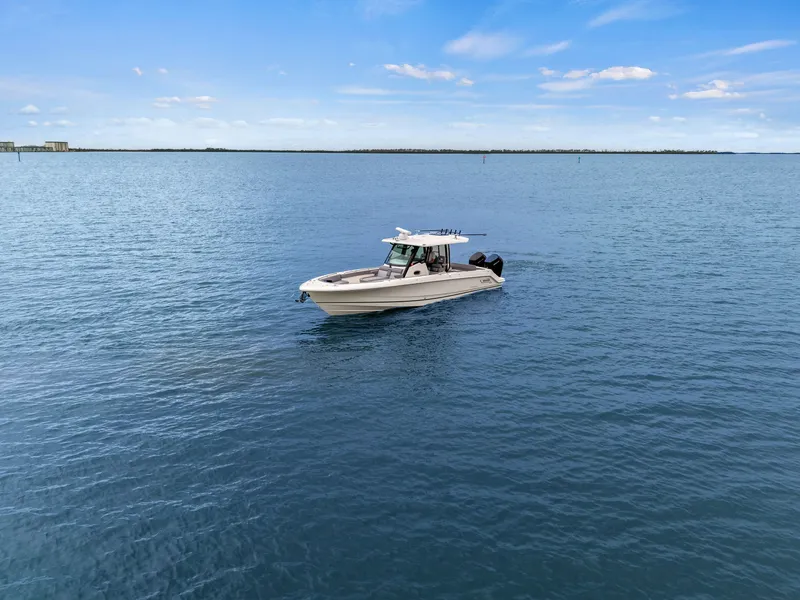 Slide: The Image of Boston Whaler 360 Outrage 2024 - 27