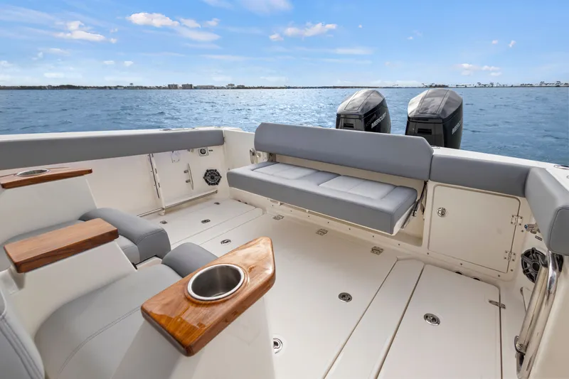 Slide: The Image of Boston Whaler 360 Outrage 2024 - 3