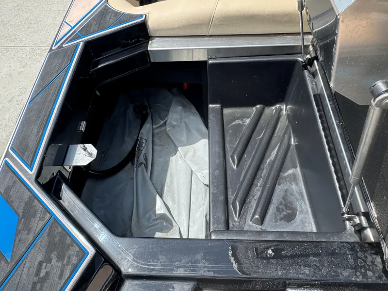 Slide: The Image of Centurion Ri 230 2022 - 9