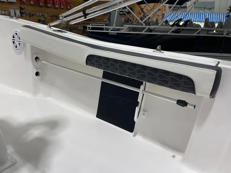 Slide: The Image of Tidewater 198 CC Adventure 2026 - 24