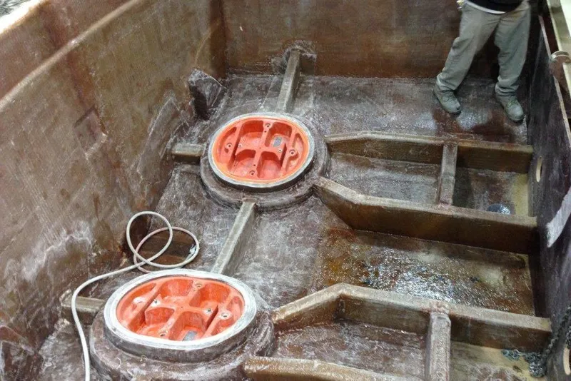 Slide: The Image of Interior view of 2015 Albemarle 360 Express Fisherman boat hull construction. - 83