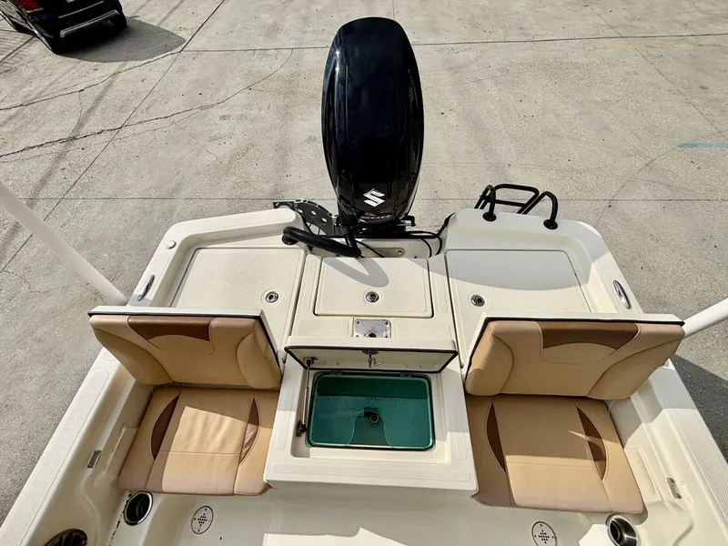 Slide: The Image of Epic 22 Bay 2018 - 9