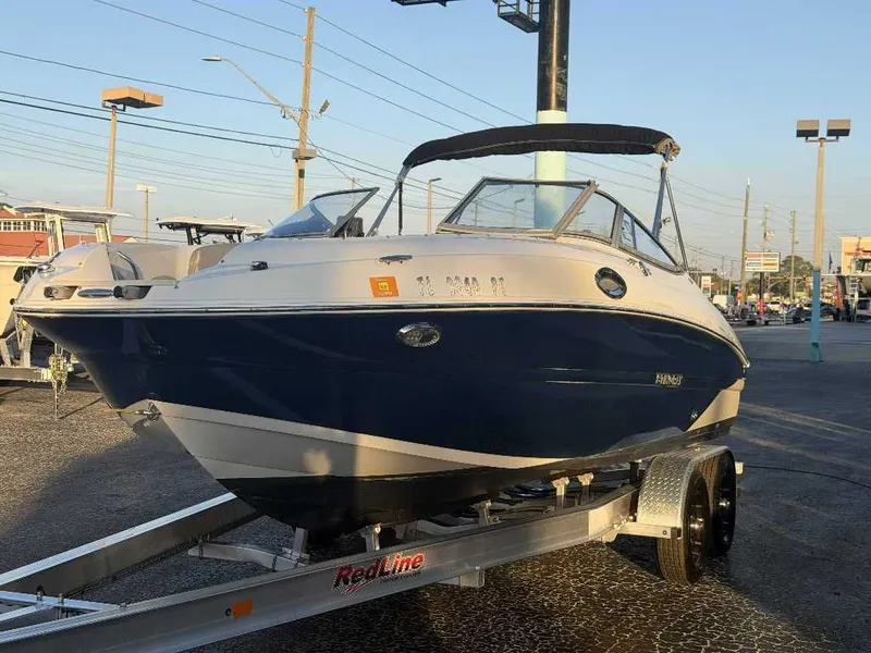 Slide: The Image of Stingray 214 LR 2014 - 4