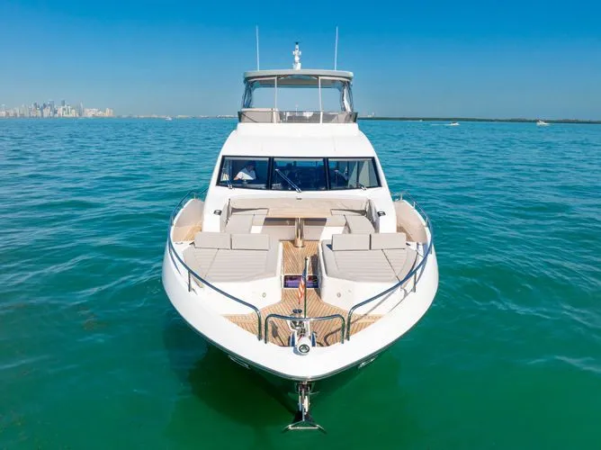 Slide: The Image of 2020 Sunseeker 76 Yacht - Image 11 - 11