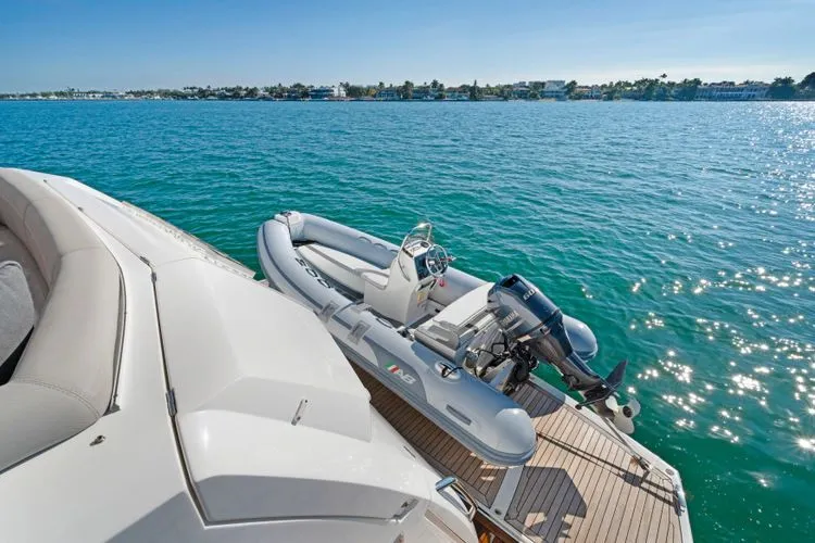 Slide: The Image of 2020 Sunseeker 76 Yacht - Image 19 - 19