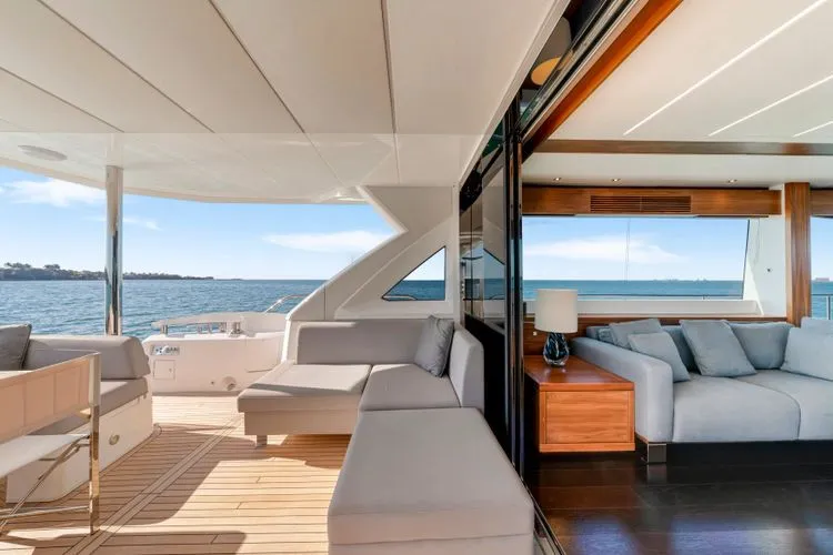 Slide: The Image of 2020 Sunseeker 76 Yacht - Image 24 - 24