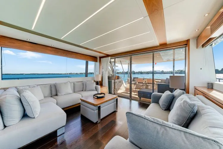 Slide: The Image of 2020 Sunseeker 76 Yacht - Image 28 - 28