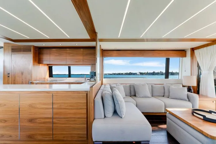 Slide: The Image of 2020 Sunseeker 76 Yacht - Image 29 - 29