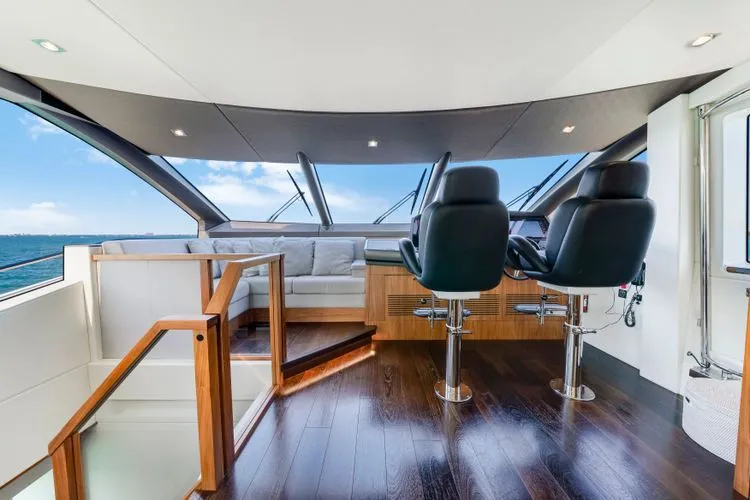 Slide: The Image of 2020 Sunseeker 76 Yacht - Image 36 - 36