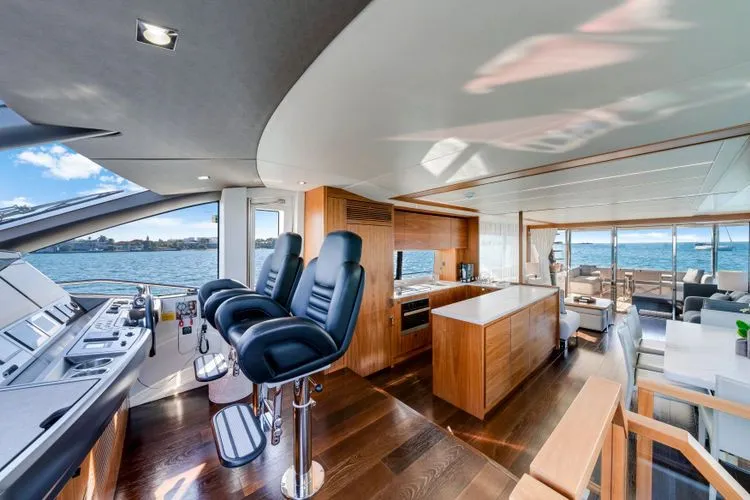 Slide: The Image of 2020 Sunseeker 76 Yacht - Image 37 - 37