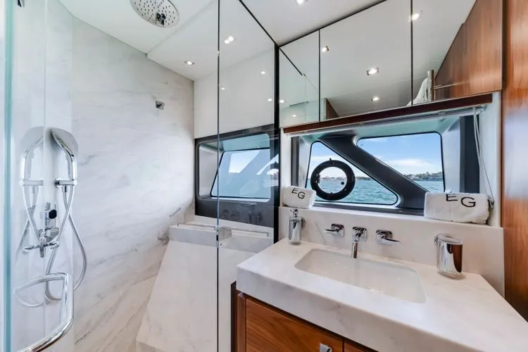 Slide: The Image of 2020 Sunseeker 76 Yacht - Image 59 - 59