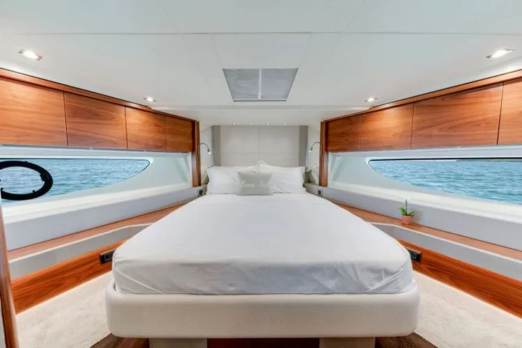 Slide: The Image of 2020 Sunseeker 76 Yacht - Image 61 - 61