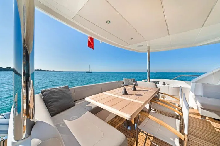 Slide: The Image of 2020 Sunseeker 76 Yacht - Image 70 - 70