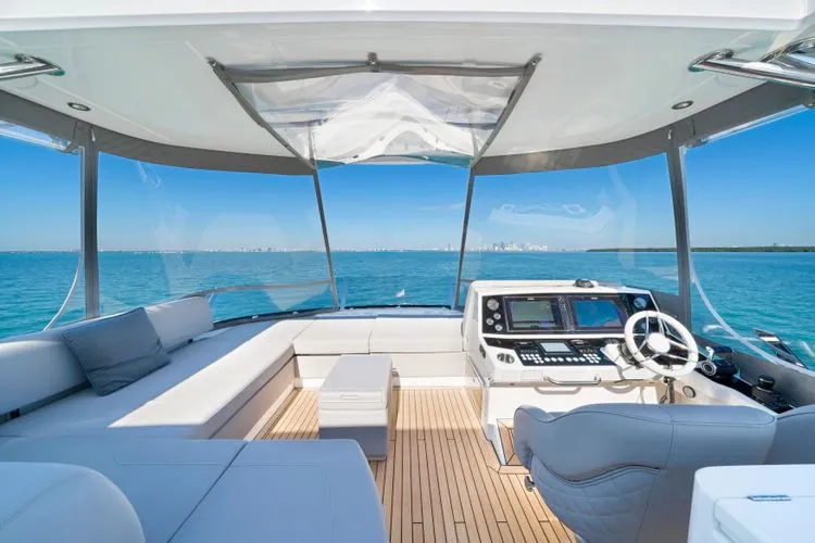 Slide: The Image of 2020 Sunseeker 76 Yacht - Image 83 - 83