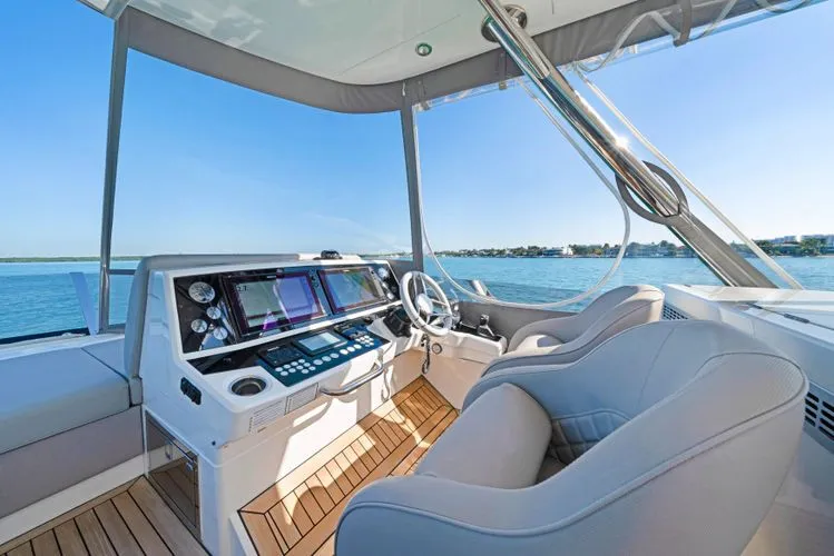 Slide: The Image of 2020 Sunseeker 76 Yacht - Image 85 - 85