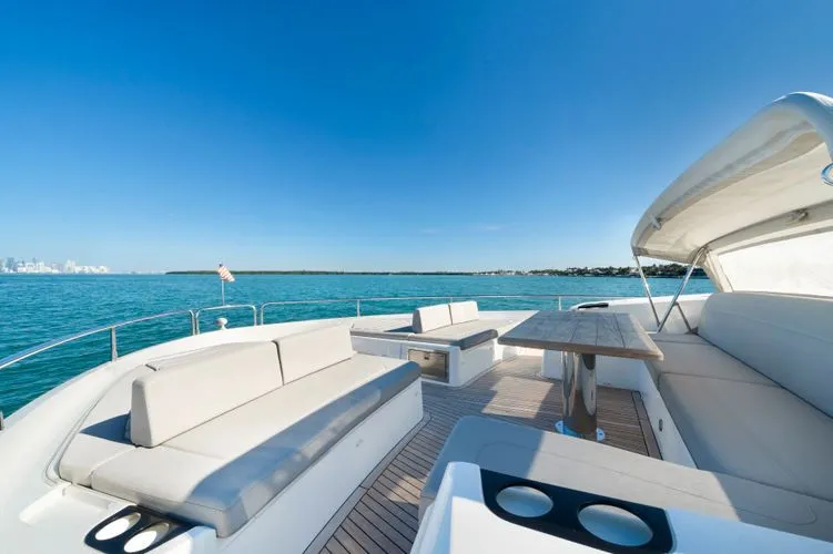 Slide: The Image of 2020 Sunseeker 76 Yacht - Image 91 - 91