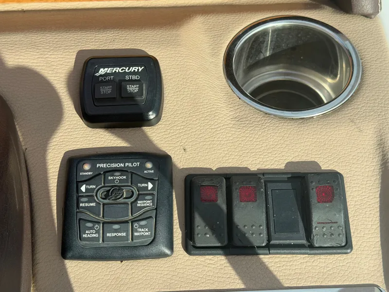 Slide: The Image of Cobalt 46 Yacht 2008 - 24