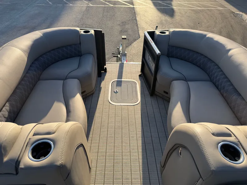 Slide: The Image of Barletta L23QCSS 2022 - 12