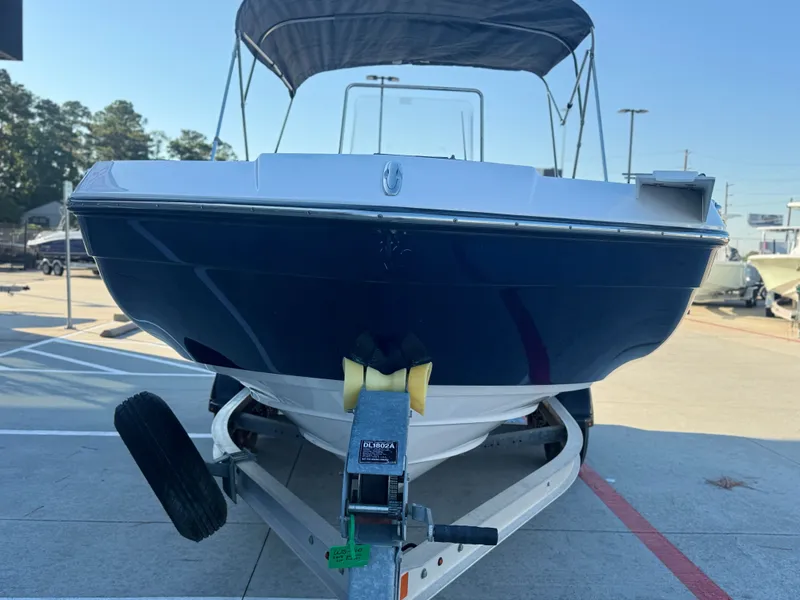 Slide: The Image of Yamaha 210 FSH DLX 2018 - 7