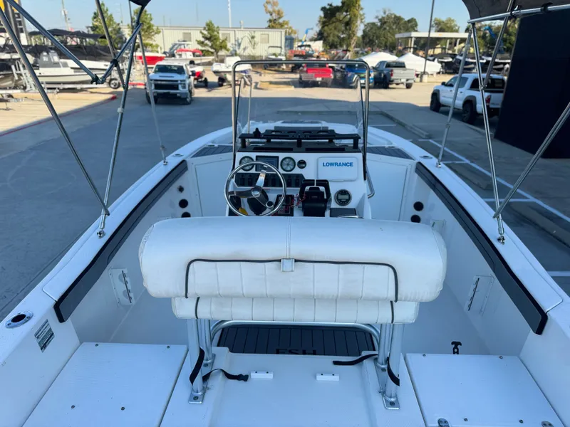 Slide: The Image of Yamaha 210 FSH DLX 2018 - 12