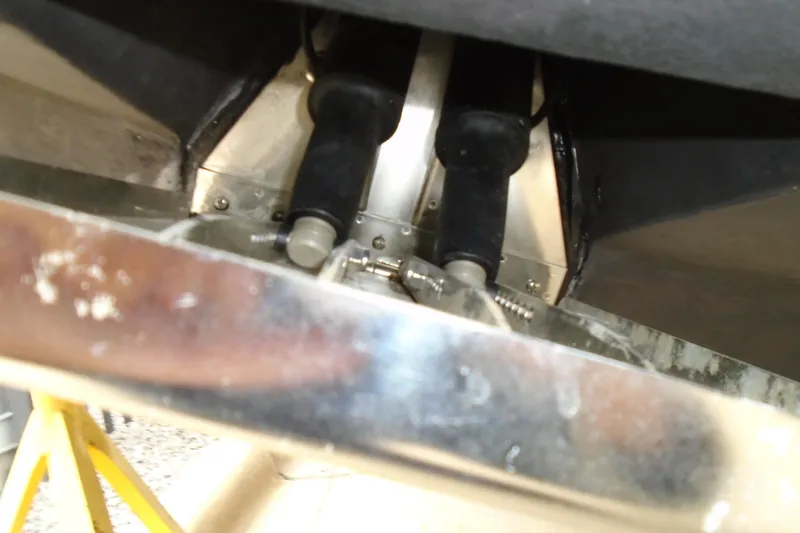 Slide: The Image of Close-up of 2006 Buddy Davis 34 Center Console boat components and fittings. - 58