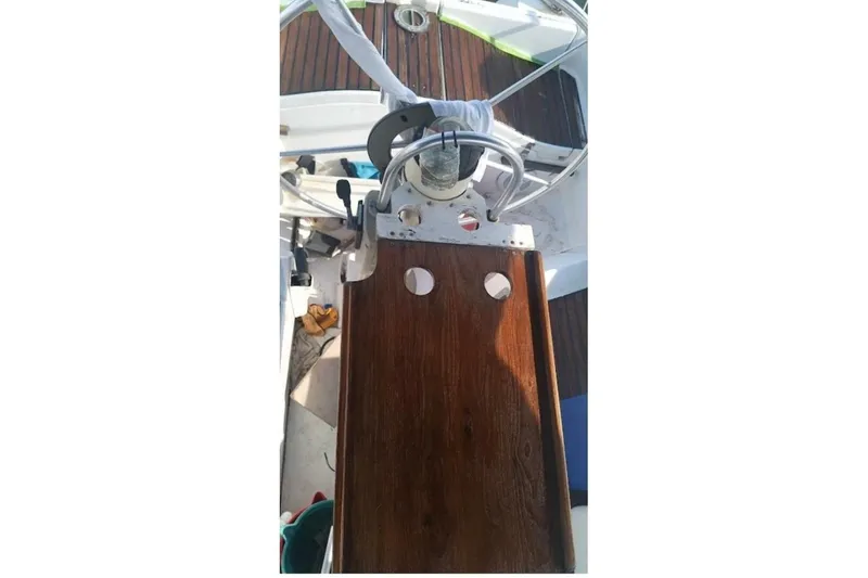 Slide: The Image of Cockpit view of 1984 Beneteau First 38.5 sailboat with wooden helm. - 17