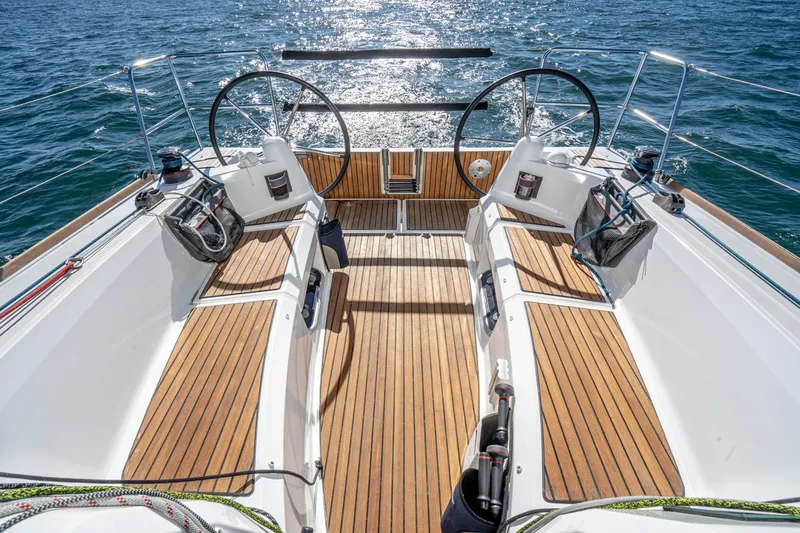 Slide: The Image of Jeanneau Sun Odyssey 349 2022 - 53