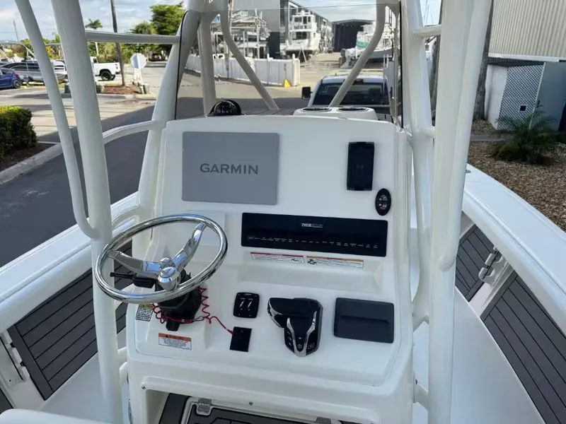 Slide: The Image of Pathfinder 2400 Open 2025 - 10