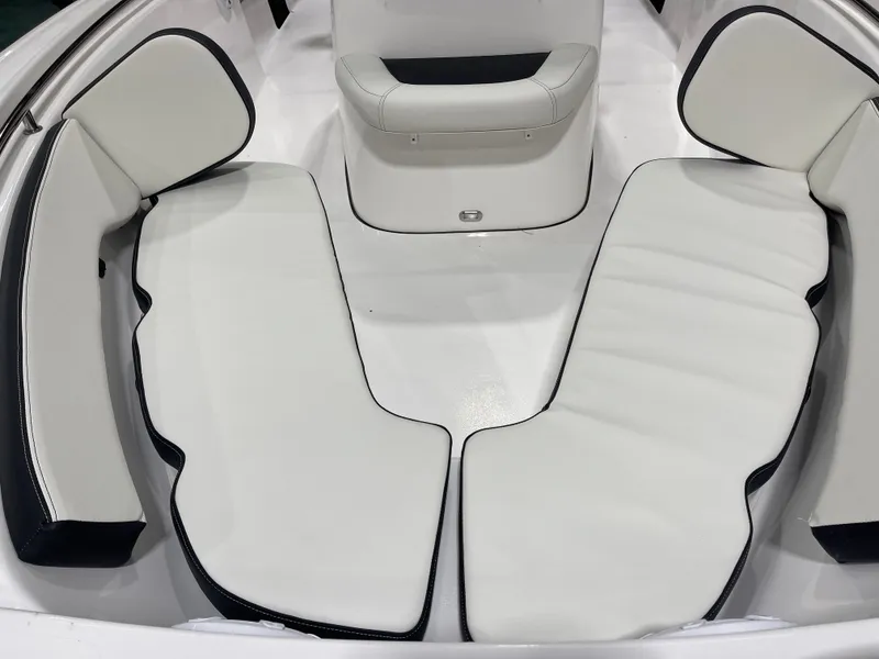 Slide: The Image of Tidewater 198 CC Adventure 2026 - 19