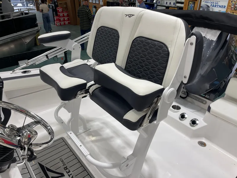 Slide: The Image of Tidewater 198 CC Adventure 2026 - 8