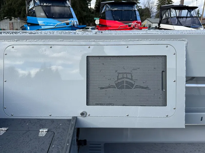 Slide: The Image of Hewescraft 220 Pioneer 2026 - 18