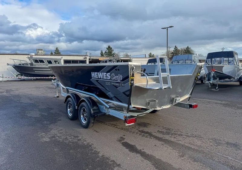 Slide: The Image of Hewescraft 220 Pioneer 2026 - 5