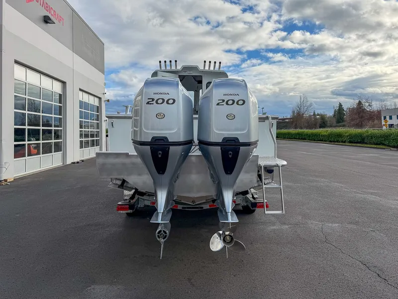 Slide: The Image of Hewescraft 250 Alaskan 2024 - 4